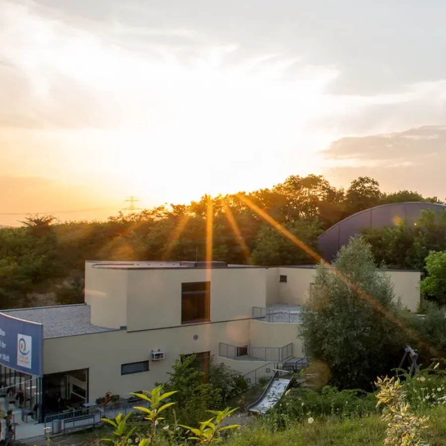 Das Gebäude der Fossilienwelt in Stetten.